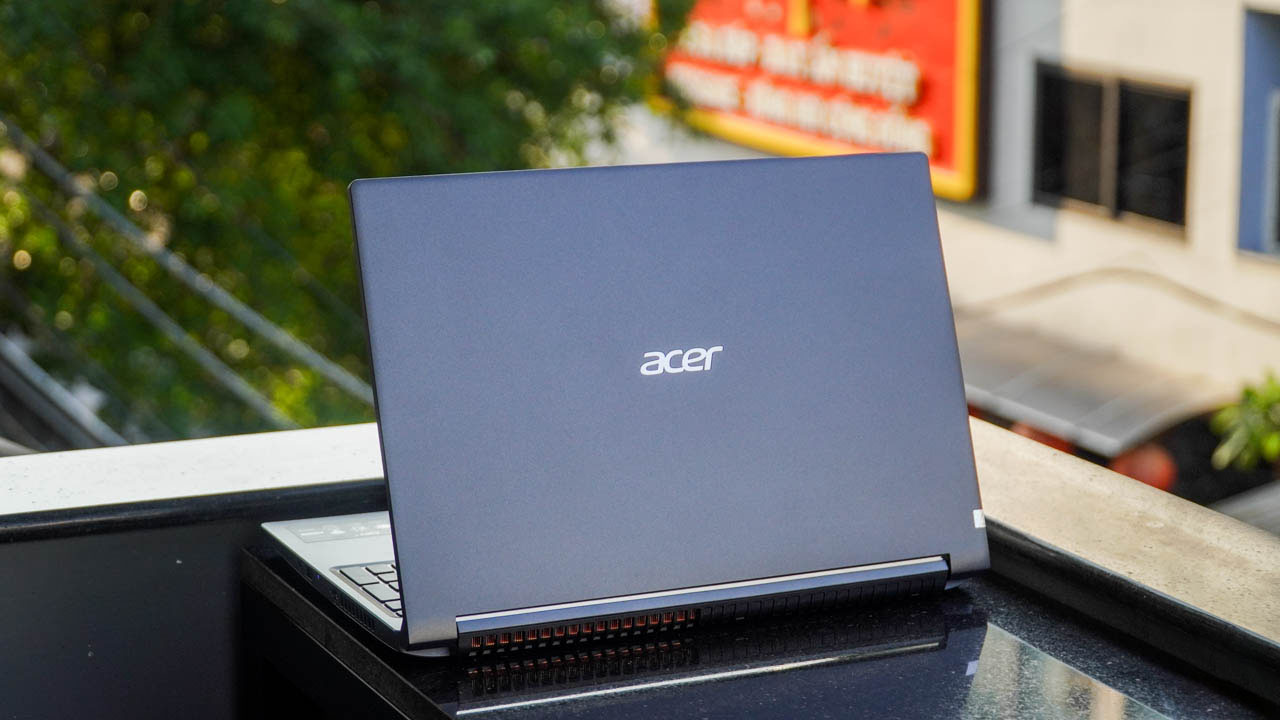 Review Acer Aspire 7: Ngoại hình “mỏng manh” nhưng hiệu năng mạnh mẽ